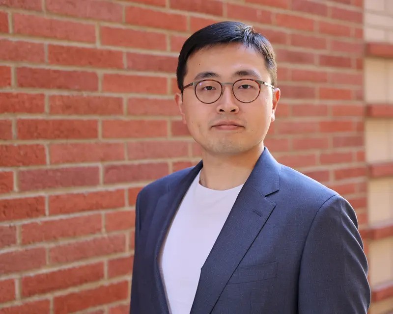 Prof. Chen Tang